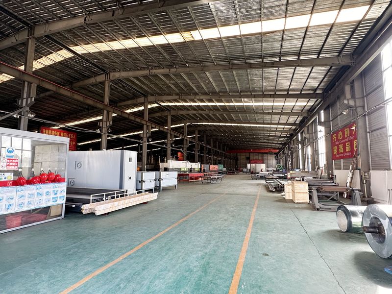 Zhejiang Huier Coating Environmental Protection Equipment Co., Ltd línea de producción del fabricante